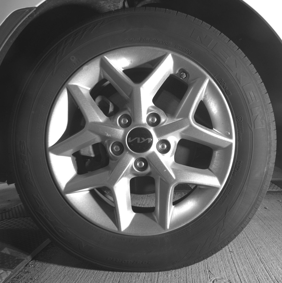 Used 2025 Kia Soul LX w/ LX Technology Package image 12