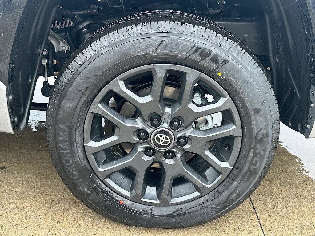 New 2026 Toyota Tundra Platinum image 17