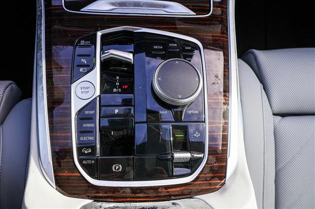 Certified 2025 BMW X5 xDrive50e w/ Parking Assistance Package image 18