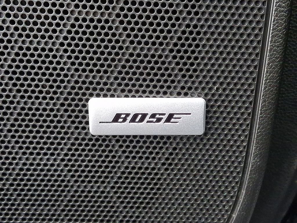 Used 2024 Buick Enclave Avenir w/ Avenir Technology Package image 28