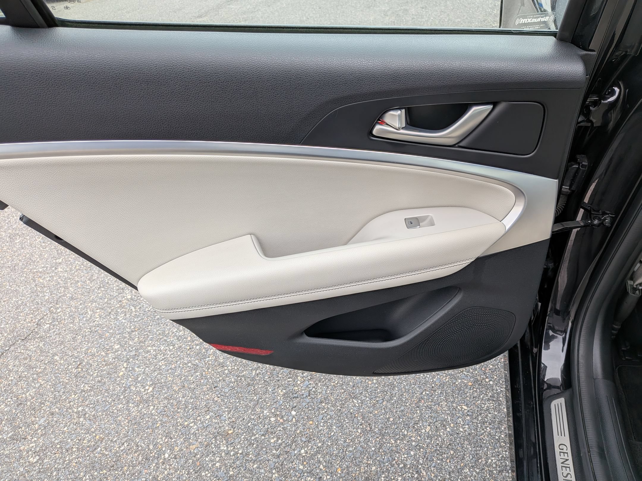 Used 2024 Genesis G70 2.5T RWD image 27
