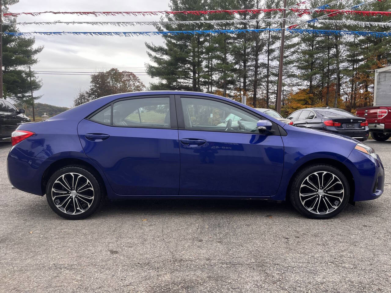 Used 2015 Toyota Corolla S image 4