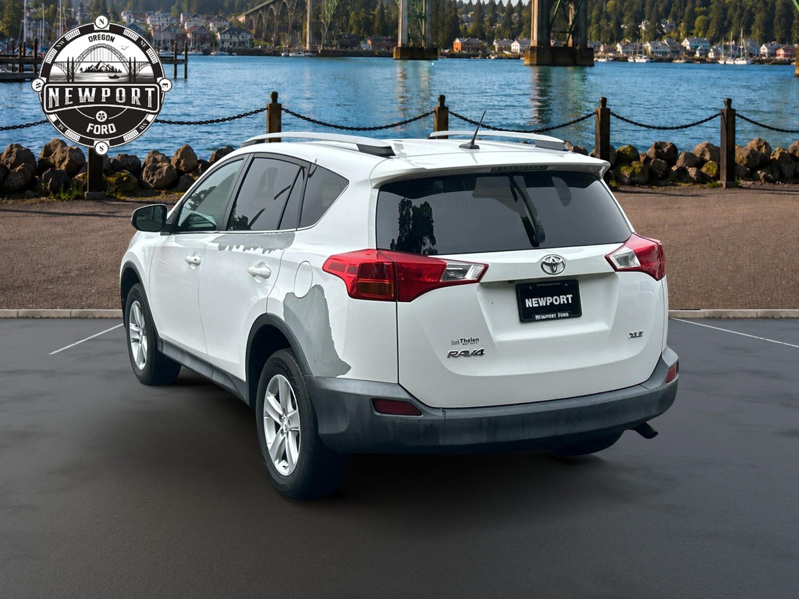 Used 2013 Toyota RAV4 XLE FWD image 6