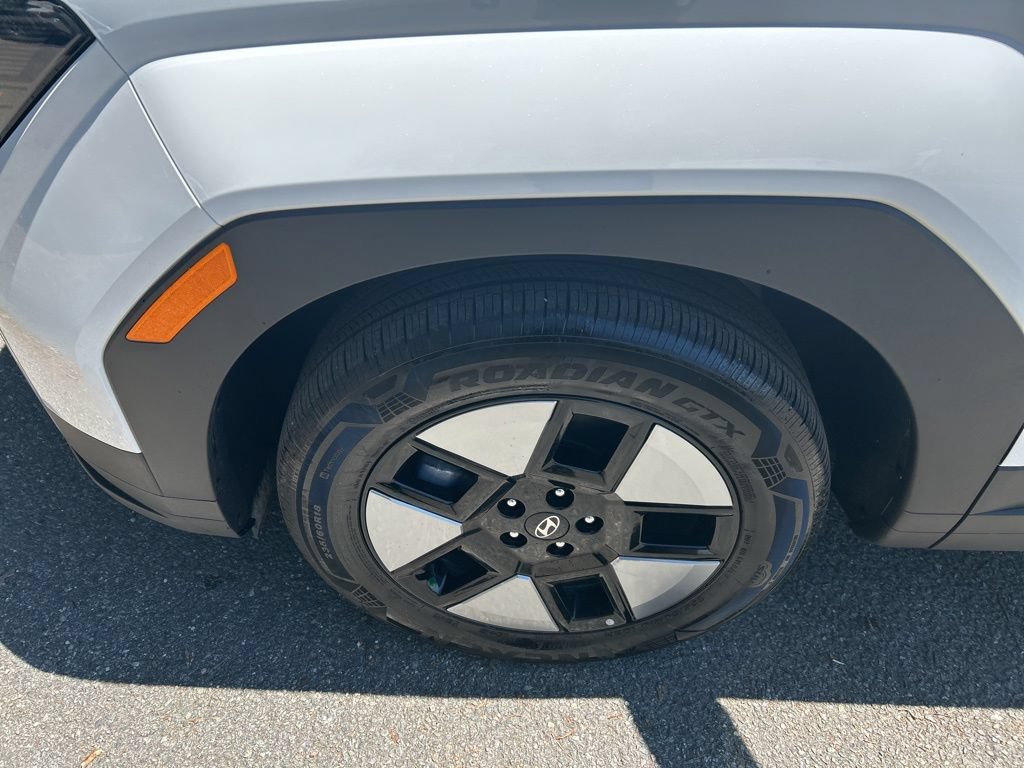 Certified 2026 Hyundai Santa Fe SEL FWD image 13
