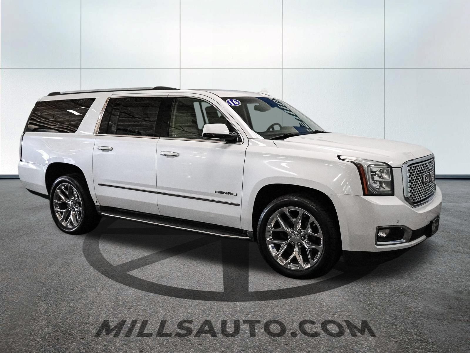 Used 2016 GMC Yukon XL Denali AWD/4WD image 11
