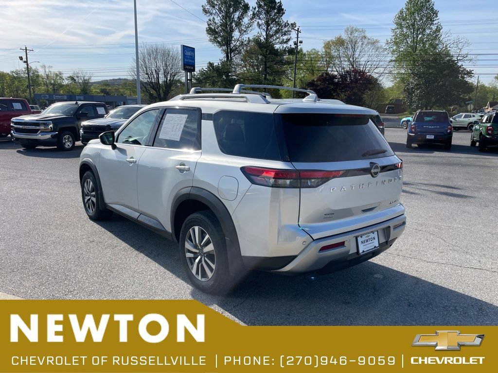 Used 2025 Nissan Pathfinder SL AWD/4WD image 53