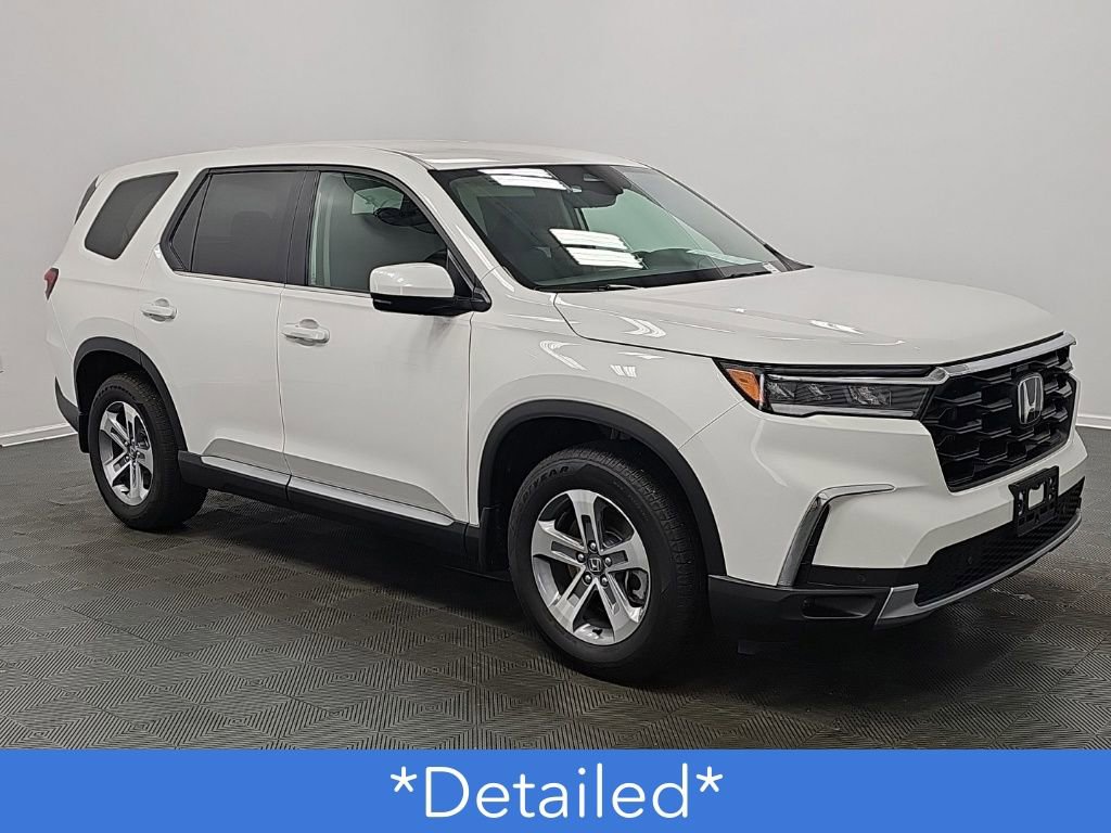 Used 2025 Honda Pilot EX-L image 2