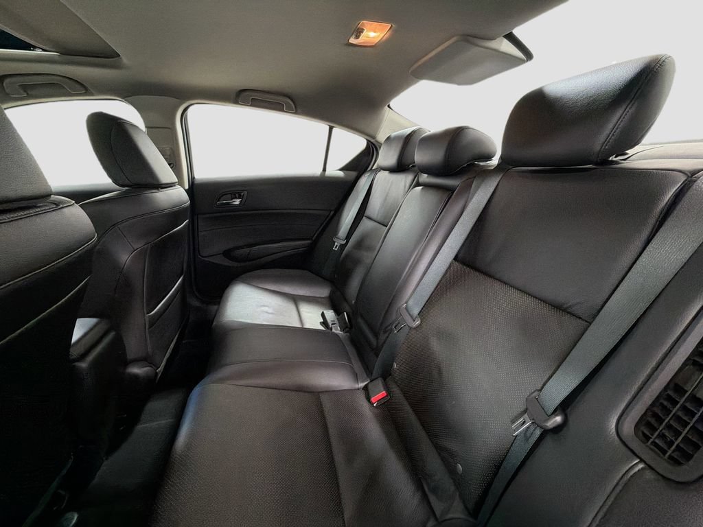 Used 2013 Acura ILX Hybrid w/ Technology Package FWD image 27