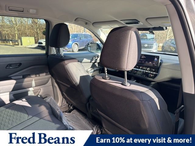 New 2026 Nissan Pathfinder SV image 9