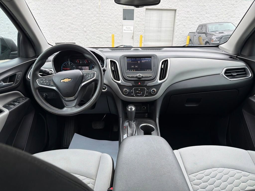 Used 2020 Chevrolet Equinox LS w/ LS Convenience Package image 25