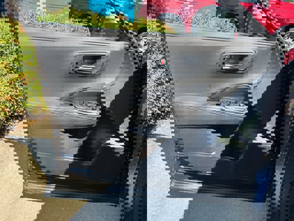 Used 2023 Toyota Crown XLE image 16