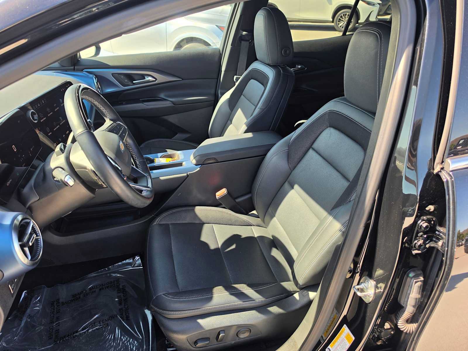 Used 2024 Chevrolet Equinox EV LT w/ Active Safety Package 3 FWD image 21