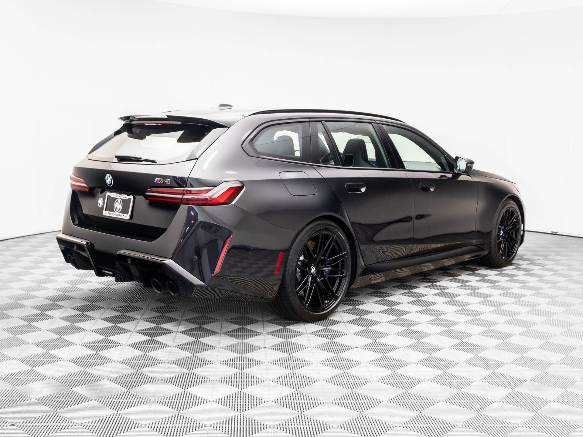Certified 2026 BMW M5 Touring AWD/4WD image 5