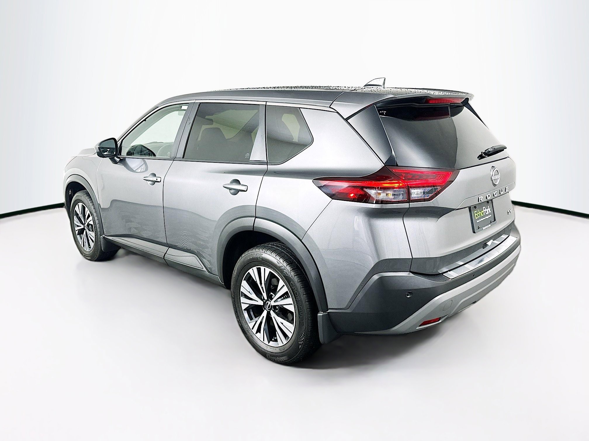 Used 2023 Nissan Rogue SV FWD image 5