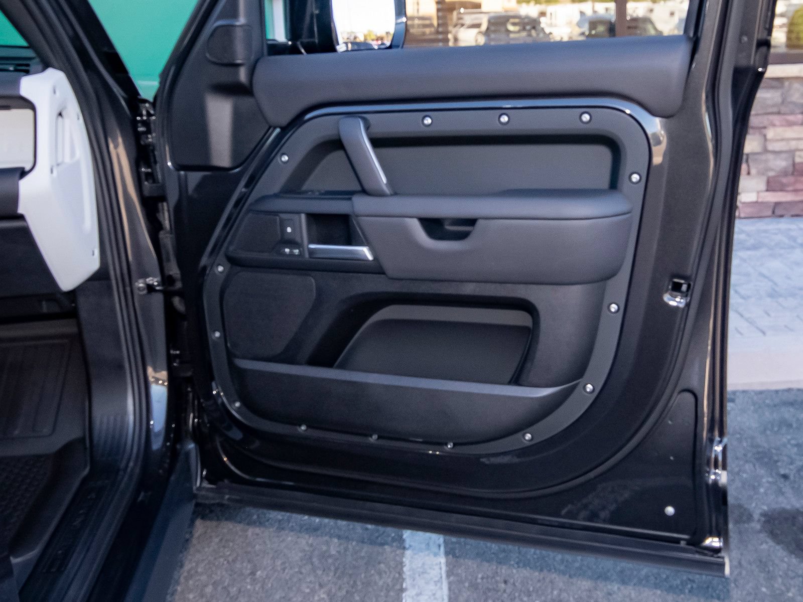 New 2026 Land Rover Defender 110 X-Dynamic SE AWD/4WD image 47