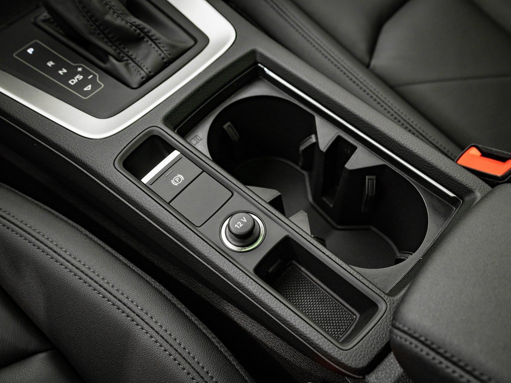 Certified 2024 Audi Q3 2.0T Premium w/ Convenience Package image 37