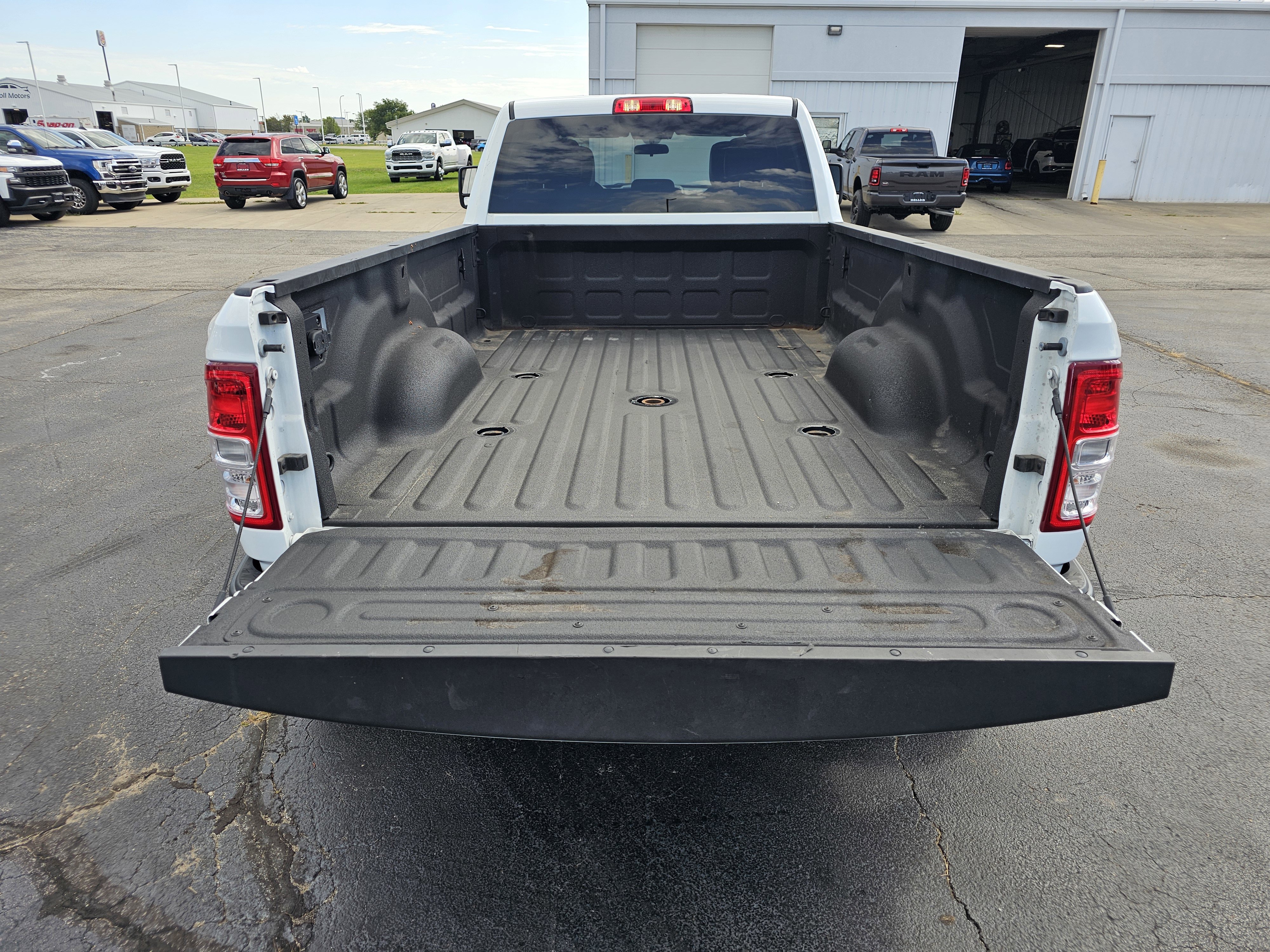Used 2024 RAM 3500 Tradesman image 10