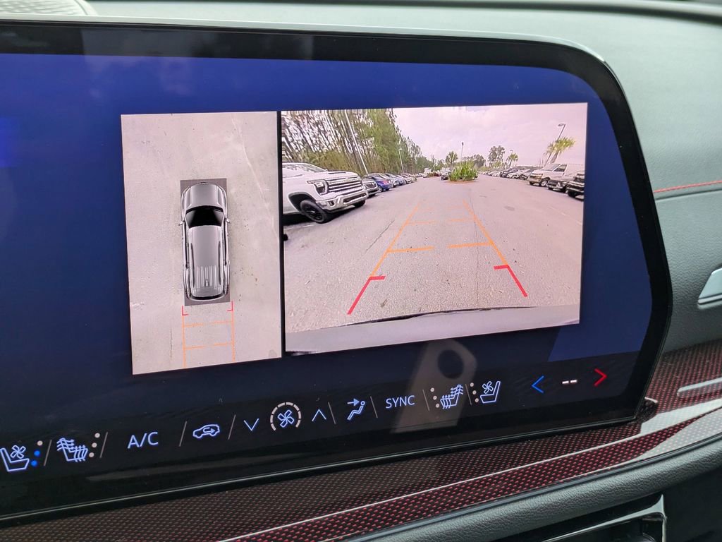 Used 2024 Chevrolet Traverse RS w/ LPO, Floor Liner Package image 23