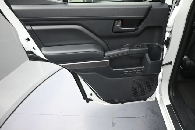 Used 2026 Toyota 4Runner SR5 RWD image 18