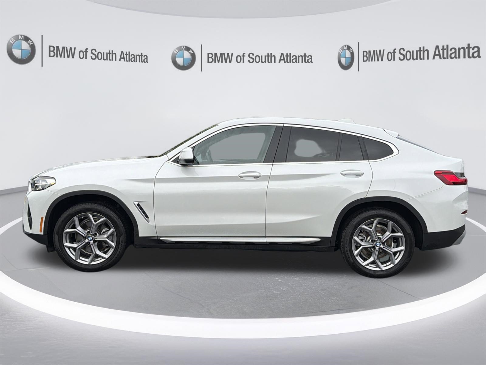Certified 2025 BMW X4 xDrive30i w/ Premium Package AWD/4WD image 25
