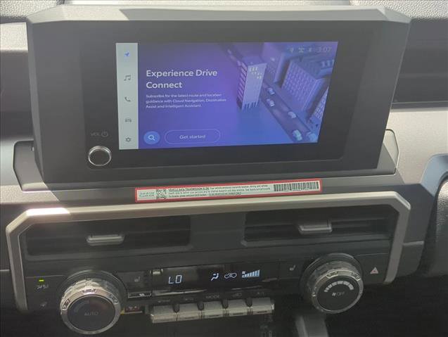 Used 2025 Toyota 4Runner TRD Off-Road image 13