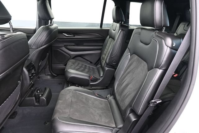 Used 2023 Jeep Grand Cherokee L Laredo AWD/4WD image 25