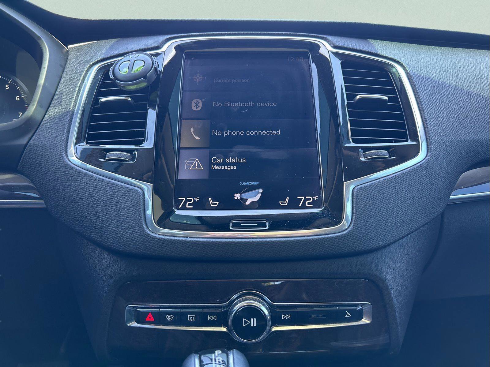 Used 2017 Volvo XC90 T6 Momentum w/ Vision Package image 16