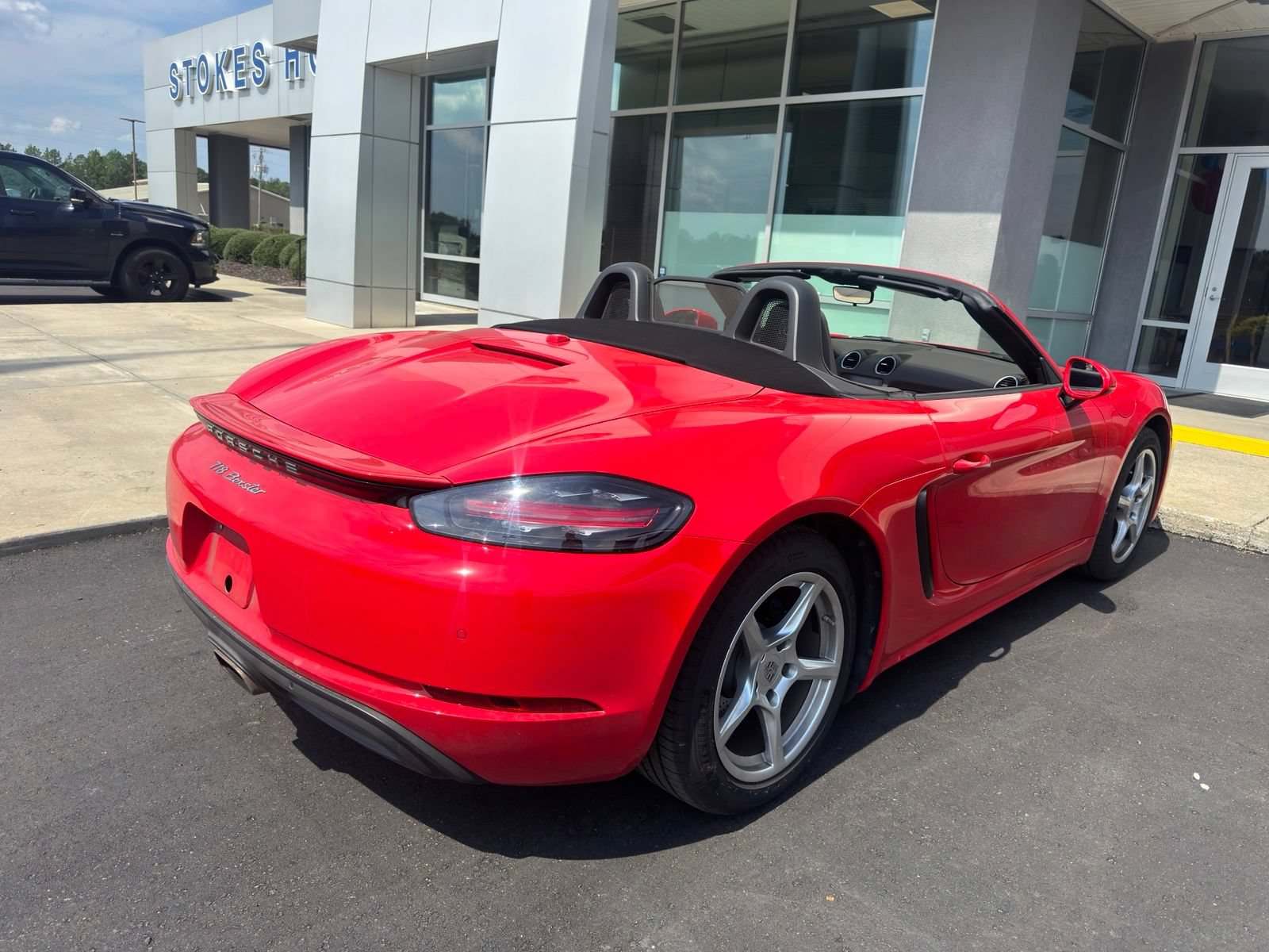 Used 2019 Porsche 718 Boxster RWD image 5