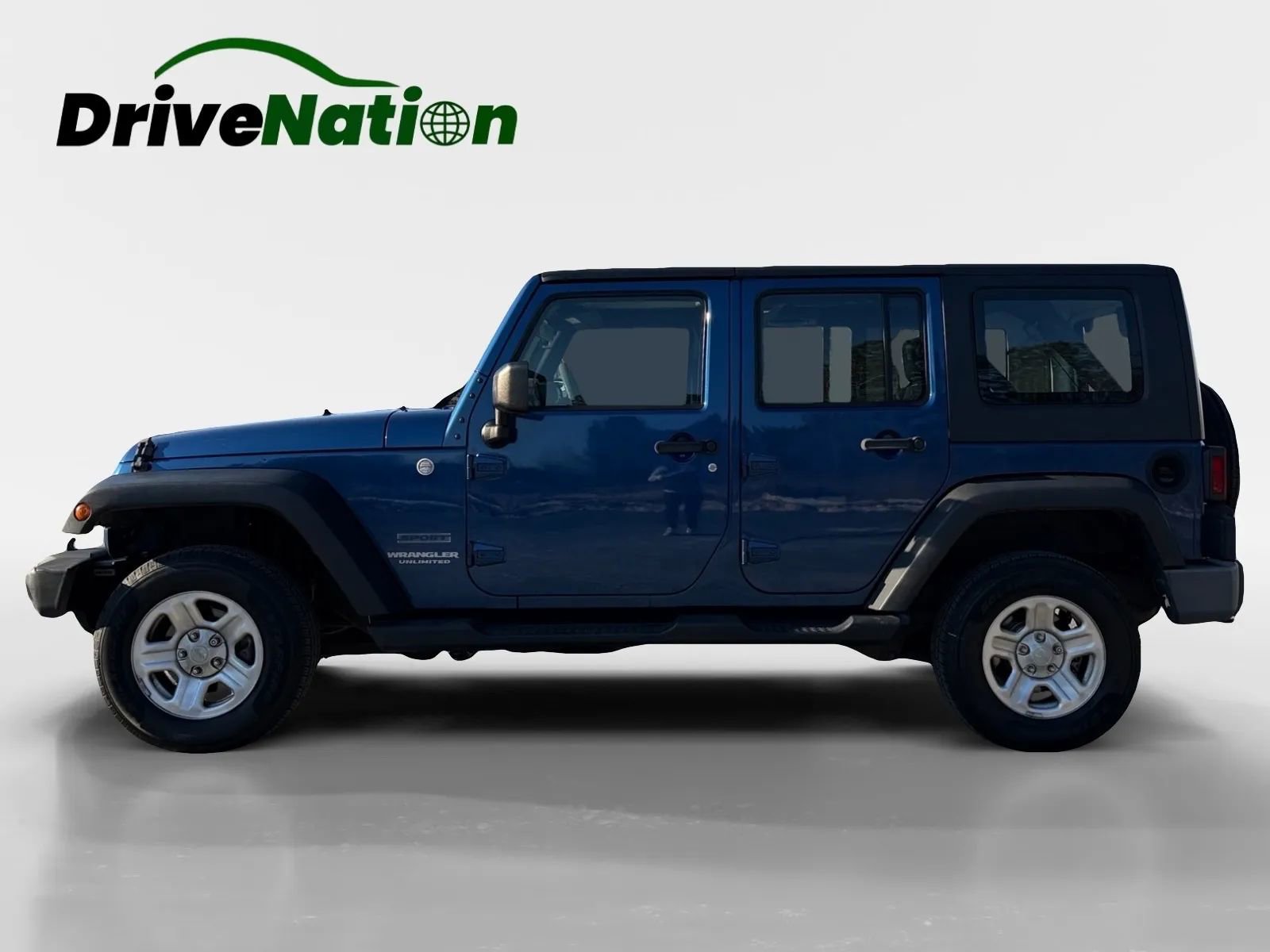 Used 2010 Jeep Wrangler Unlimited Sport image 2