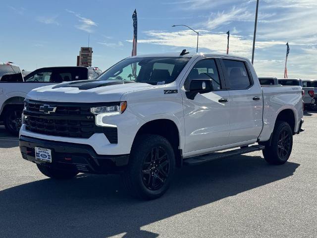 Used 2026 Chevrolet Silverado 1500 LT Trail Boss w/ LT Trail Boss Premium Package AWD/4WD image 4