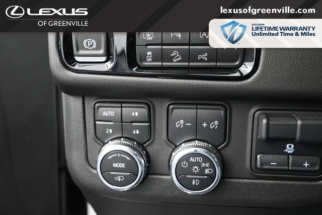 Used 2025 GMC Yukon XL Denali AWD/4WD image 14