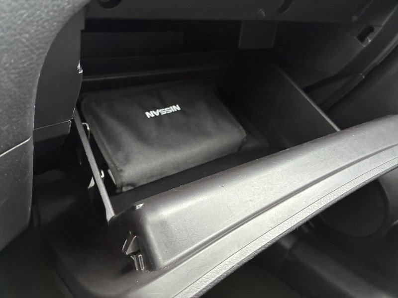 Used 2015 Nissan Rogue SL w/ SL Premium Package image 14