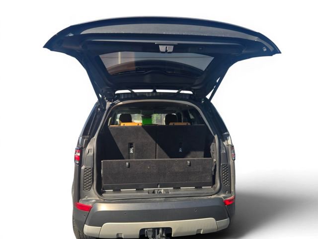 Used 2017 Land Rover Discovery HSE AWD/4WD image 10