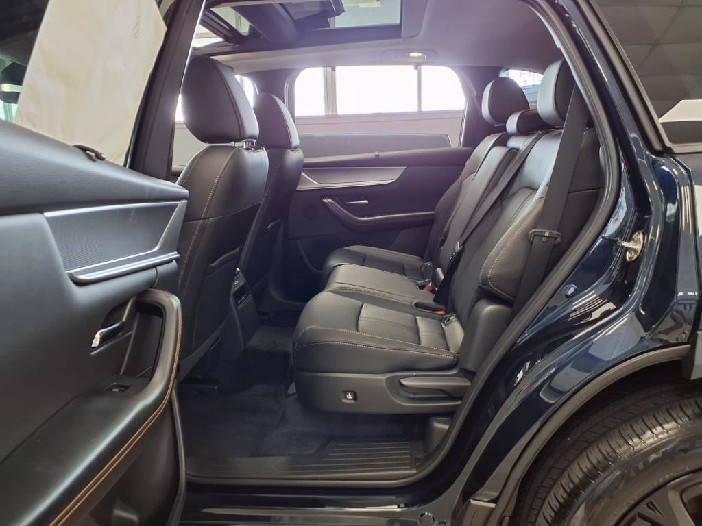 New 2025 MAZDA CX-90 3.3 Turbo w/ Premium Sport Pkg image 16