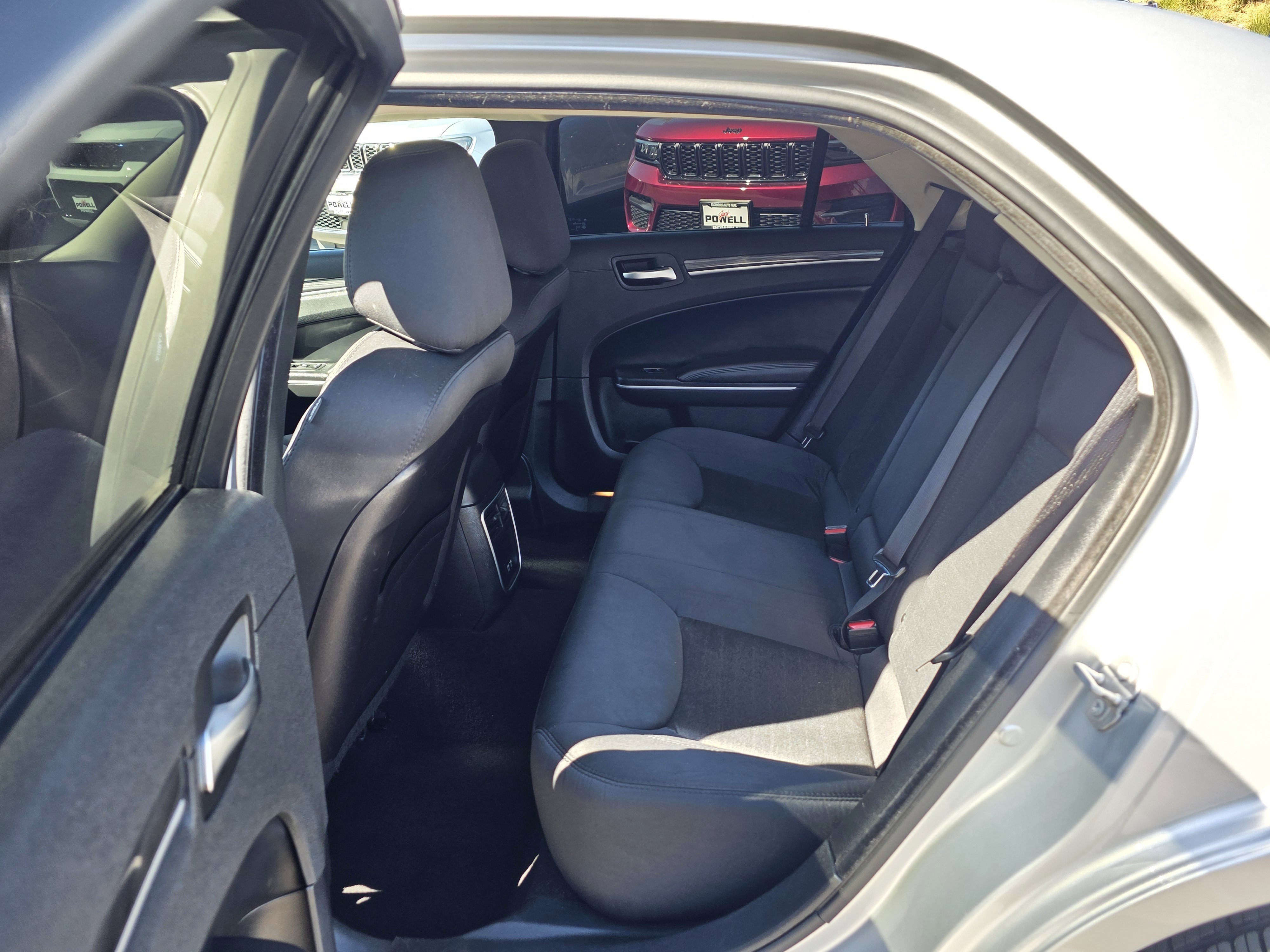 Used 2019 Chrysler 300 Touring w/ Sport Appearance Package image 17