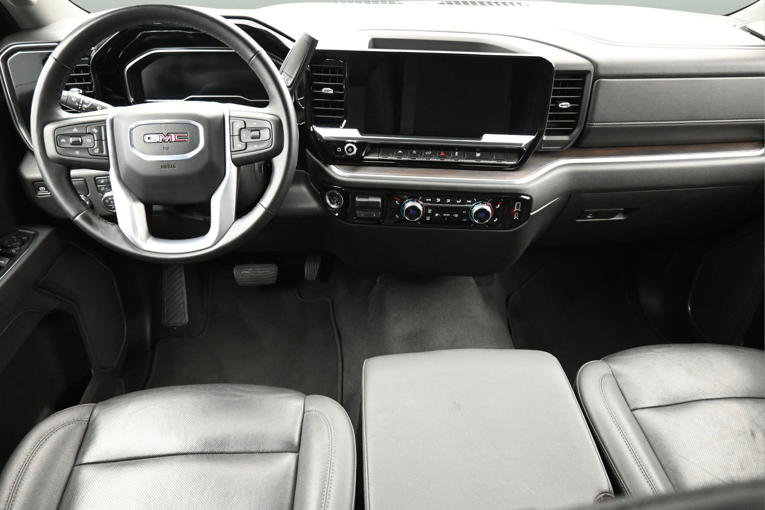Used 2025 GMC Sierra 1500 SLT RWD image 10