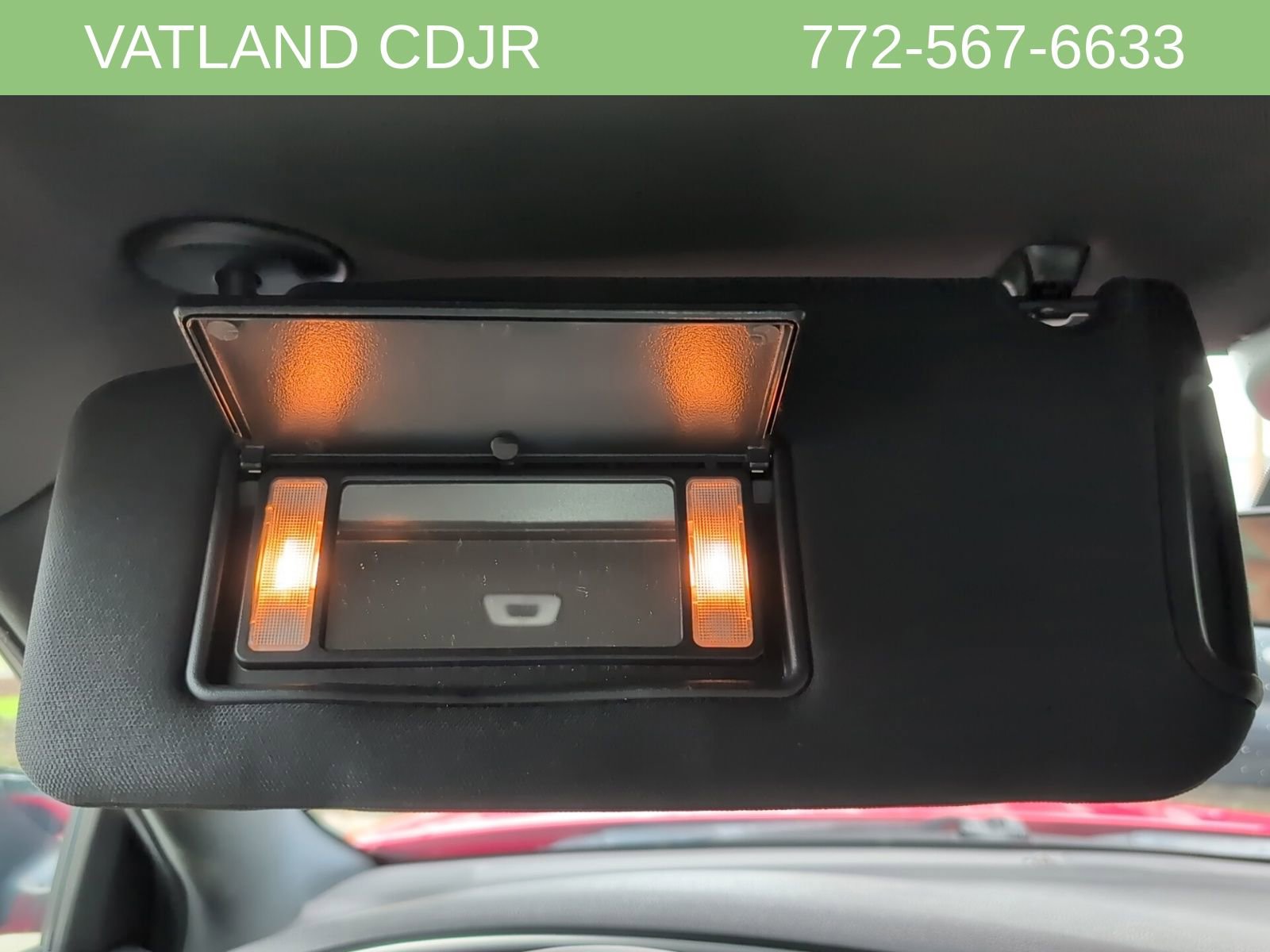 Used 2018 Dodge Charger SXT w/ Blacktop Package image 30