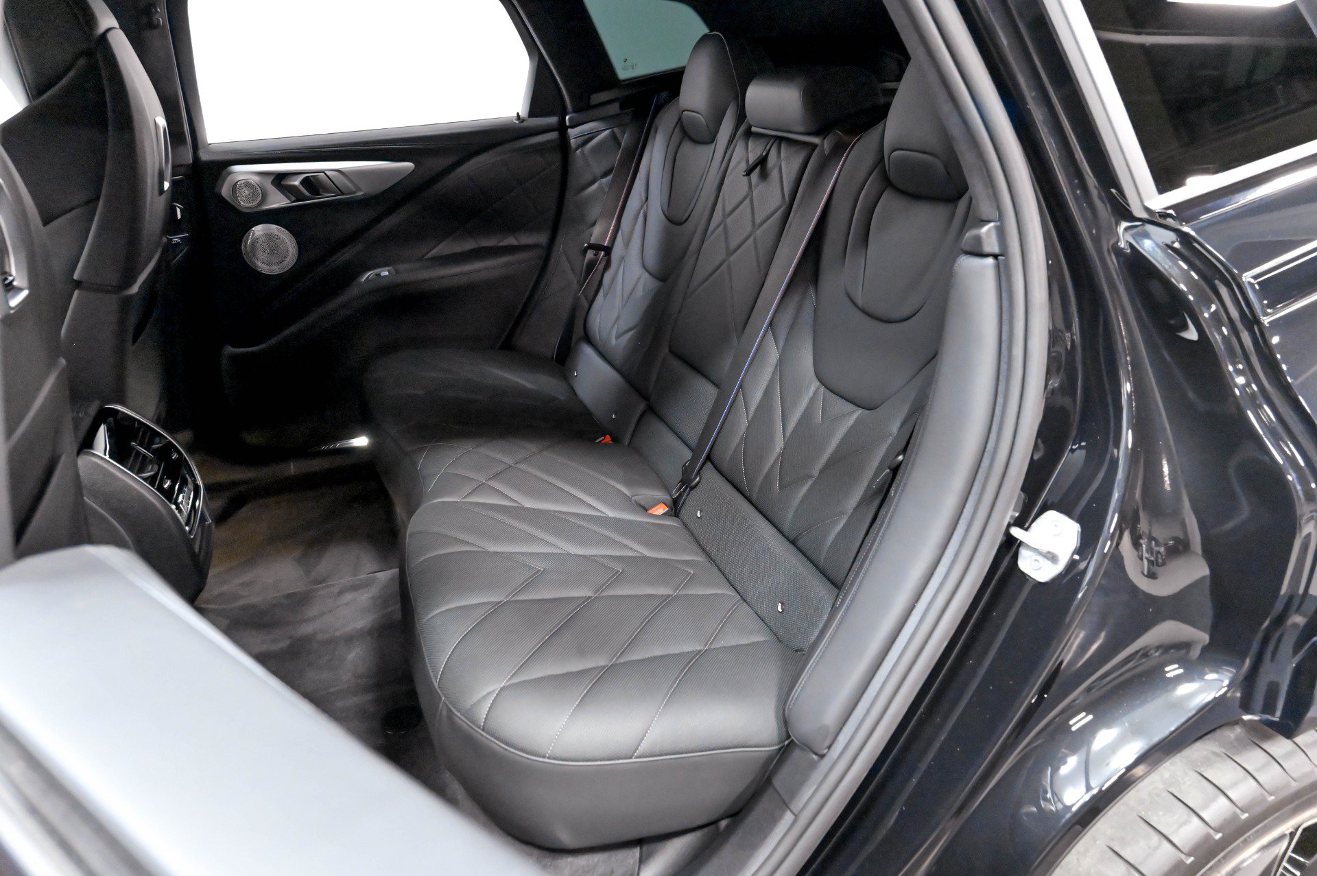 Used 2023 BMW XM AWD/4WD image 39