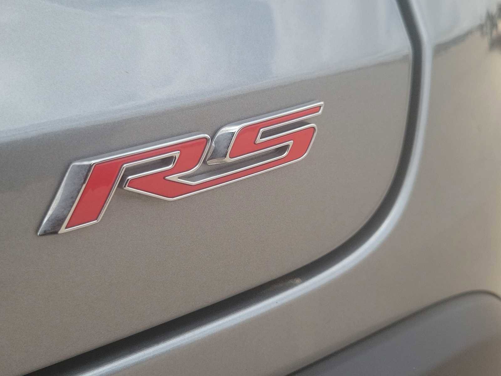 Used 2025 Chevrolet Trax RS w/ Sunroof Package FWD image 11