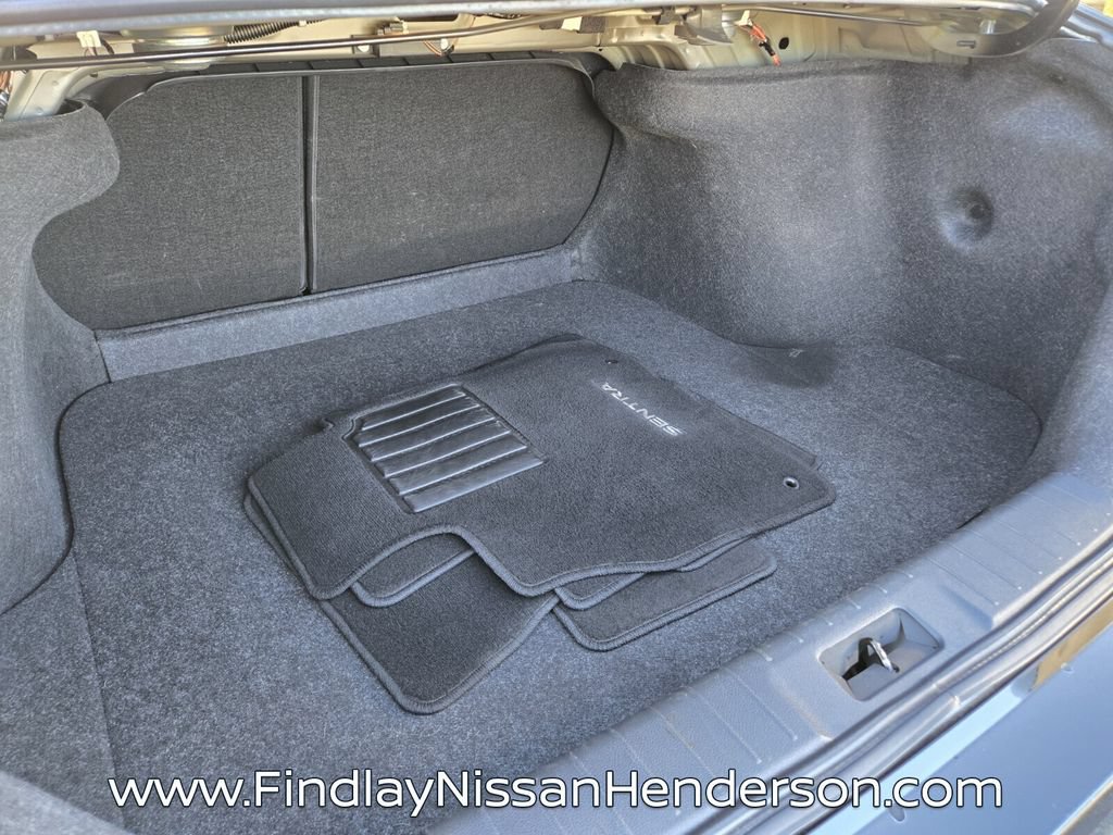 Used 2024 Nissan Sentra SV FWD image 14