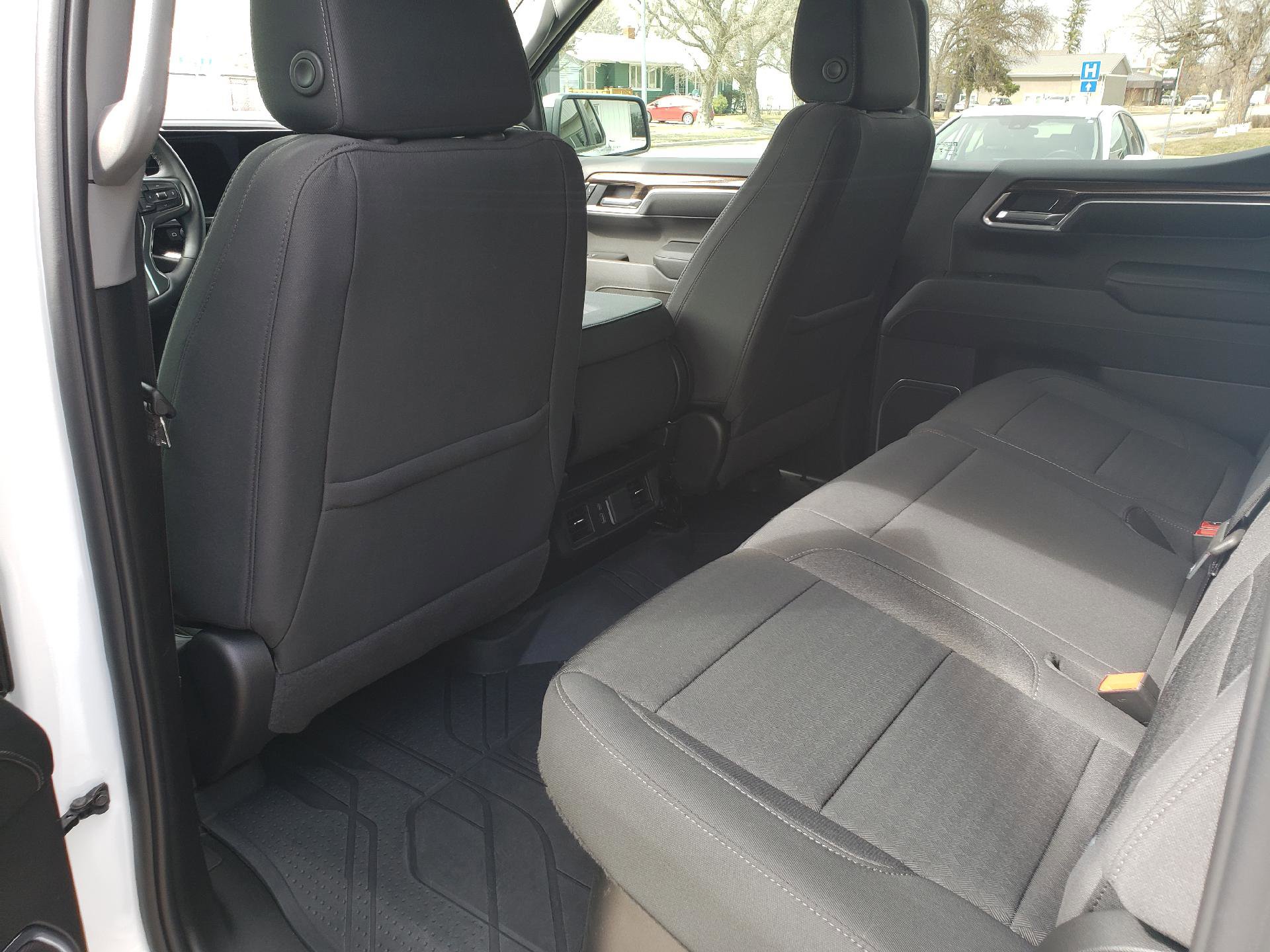 Used 2024 Chevrolet Silverado 1500 RST AWD/4WD image 10