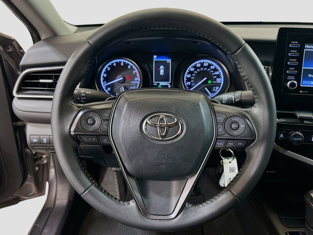 Used 2023 Toyota Camry SE FWD image 9