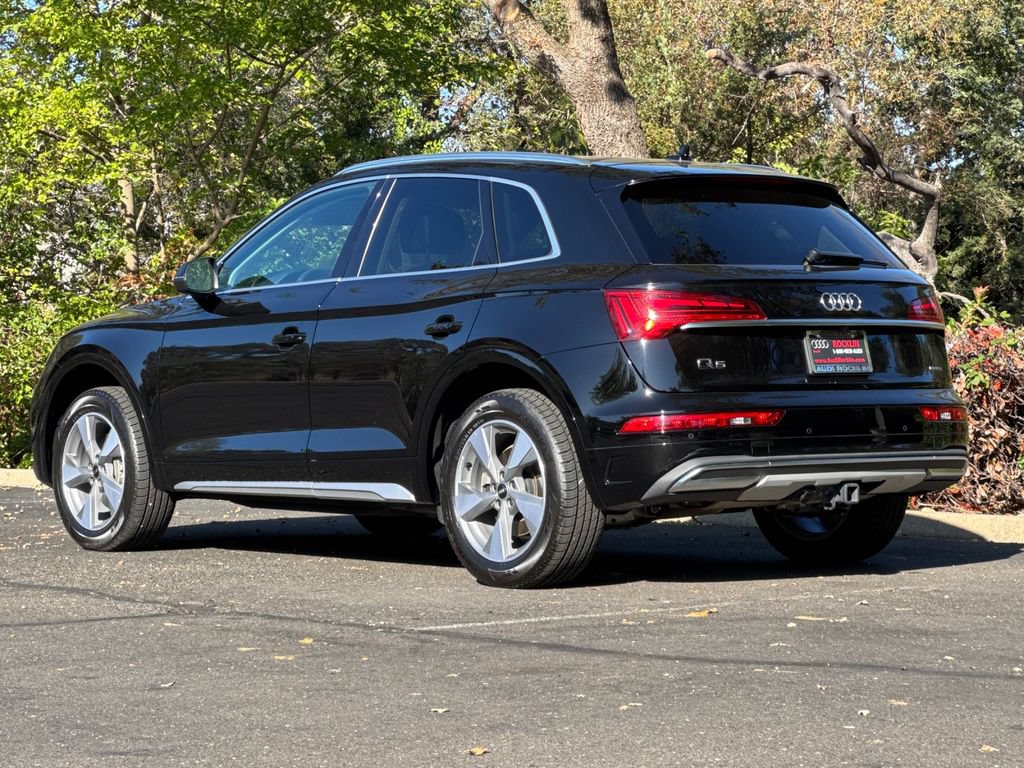 Used 2023 Audi Q5 2.0T Premium Plus w/ Premium Plus Package AWD/4WD image 7