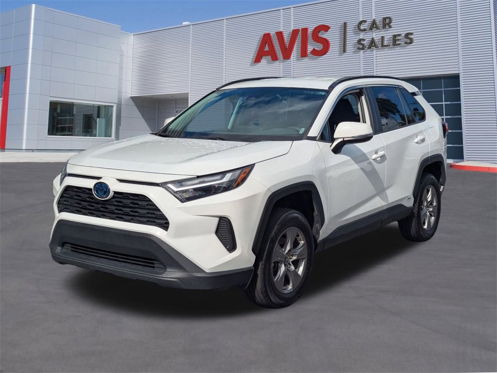 Used 2024 Toyota RAV4 XLE image 1