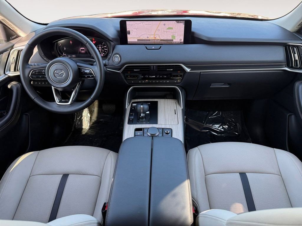 Used 2025 MAZDA CX-70 Plug-In Hybrid w/ Premium Pkg image 29