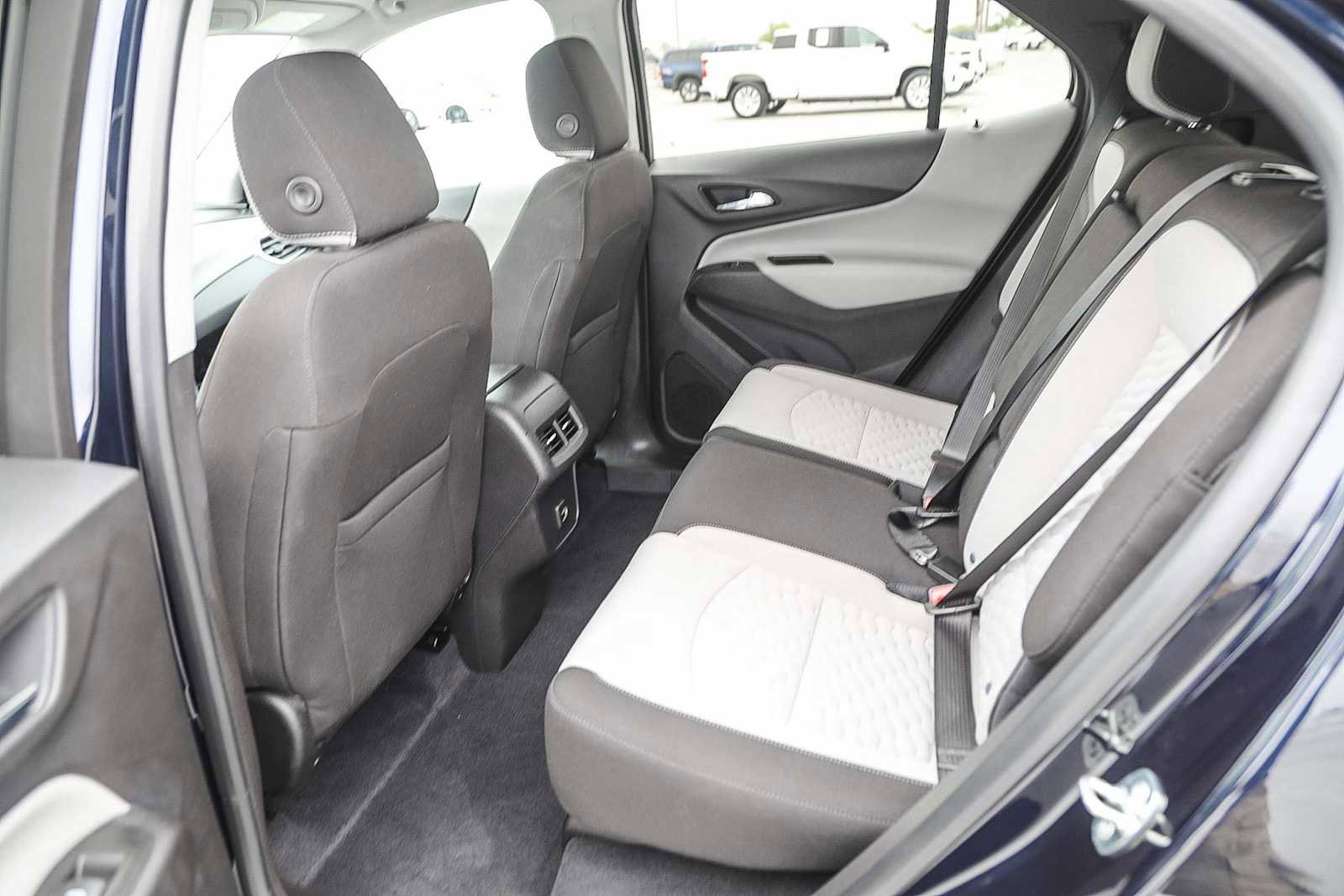 Used 2021 Chevrolet Equinox LT image 18