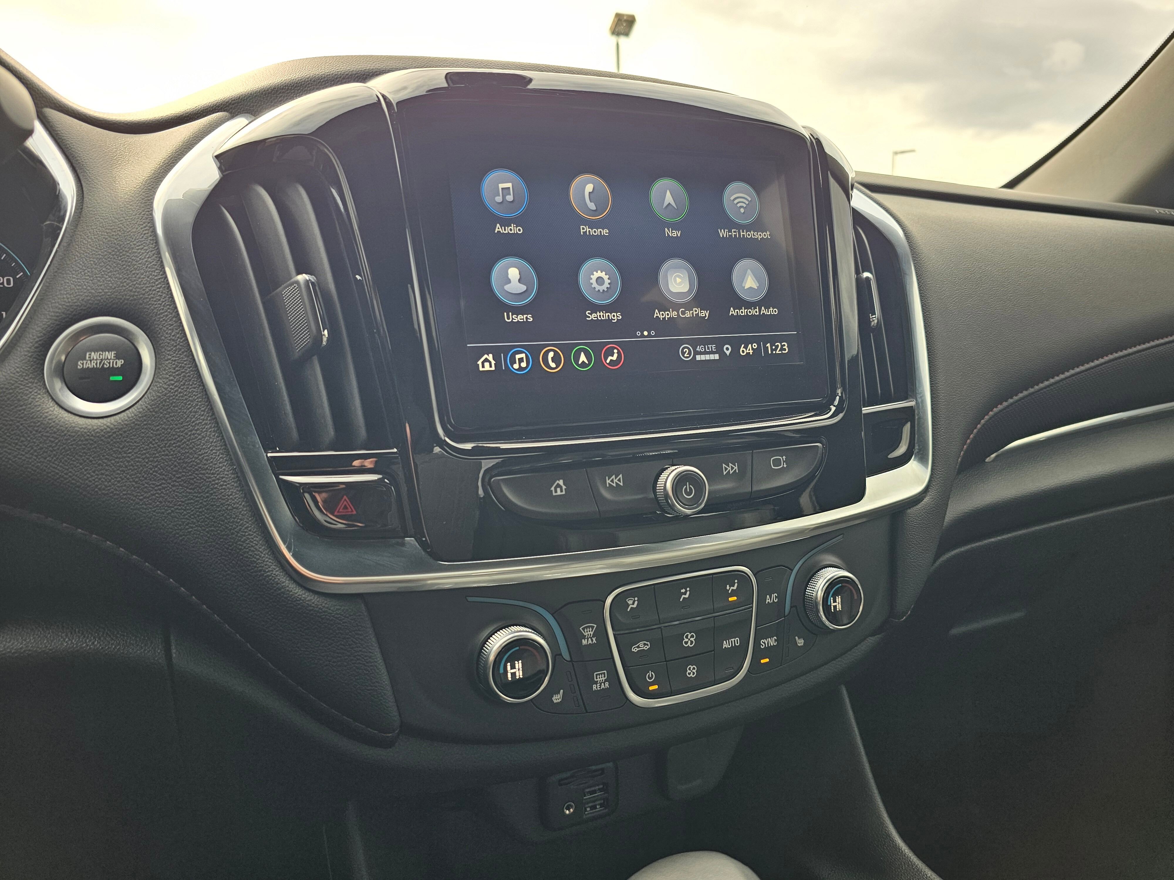 Used 2023 Chevrolet Traverse RS image 52