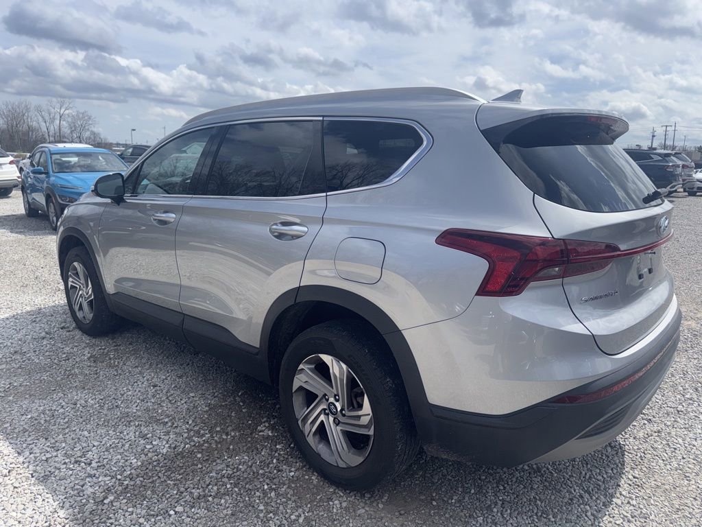 Used 2023 Hyundai Santa Fe SEL w/ Cargo Package image 2