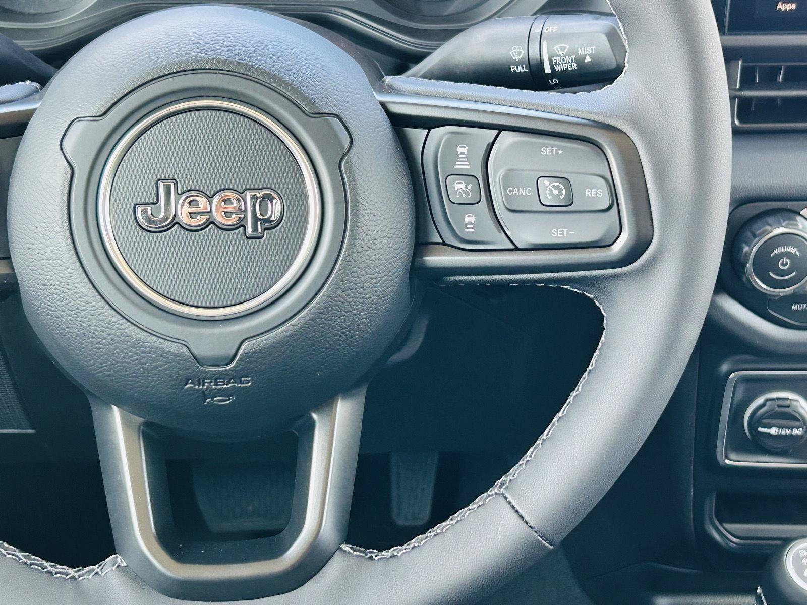 New 2026 Jeep Gladiator Sport AWD/4WD image 16