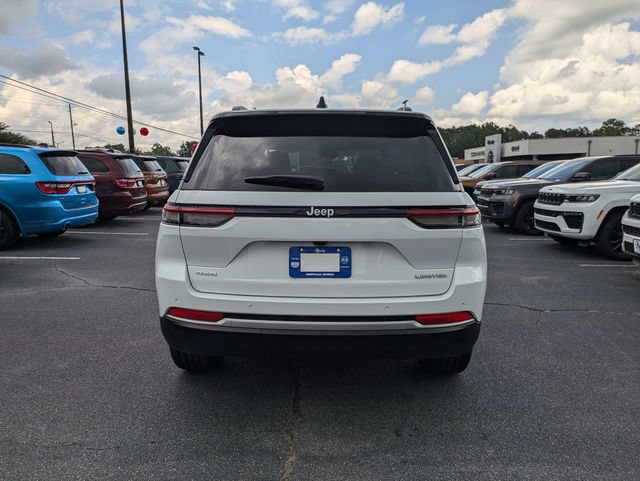 New 2026 Jeep Grand Cherokee Limited w/ Trailer Tow Package AWD/4WD image 5